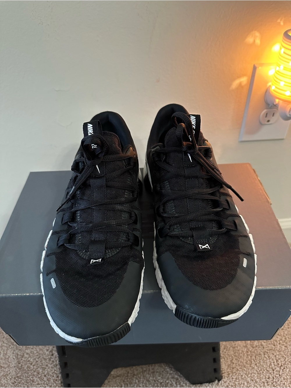 Nike Free Metcon 5, Women’s Flex-Style Training Sneakers. Size 8.5 - Picture 4 of 9